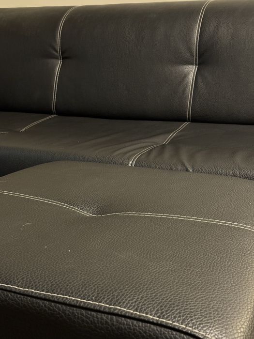 Sofa três lugares preto