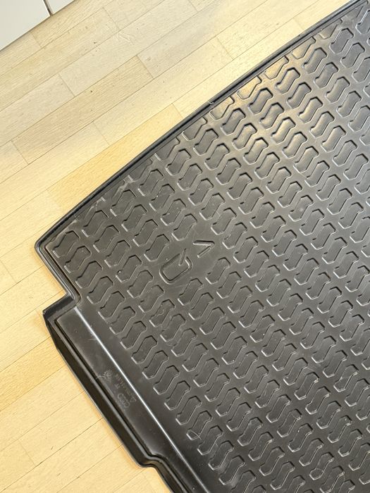 Mata do bagaznika audi q7