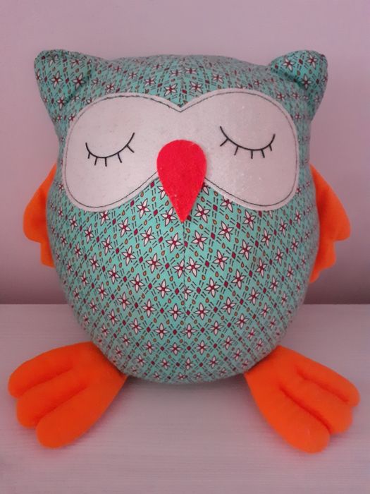 Maskotka śpiąca sówka,nowa