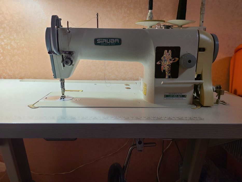 Промислова швейна машинкв