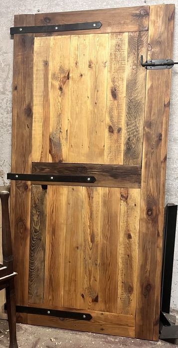 Oryginalny Loftowy stół do jadalni