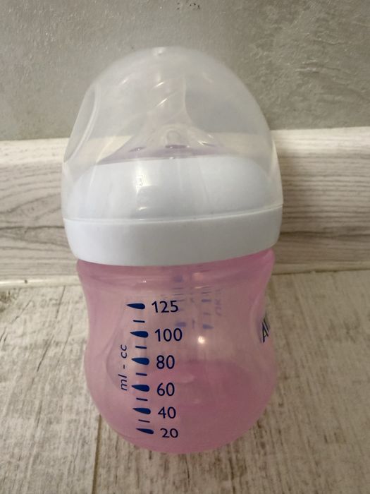 Пляшечка для годування  Philips Avent Natural 125 pink