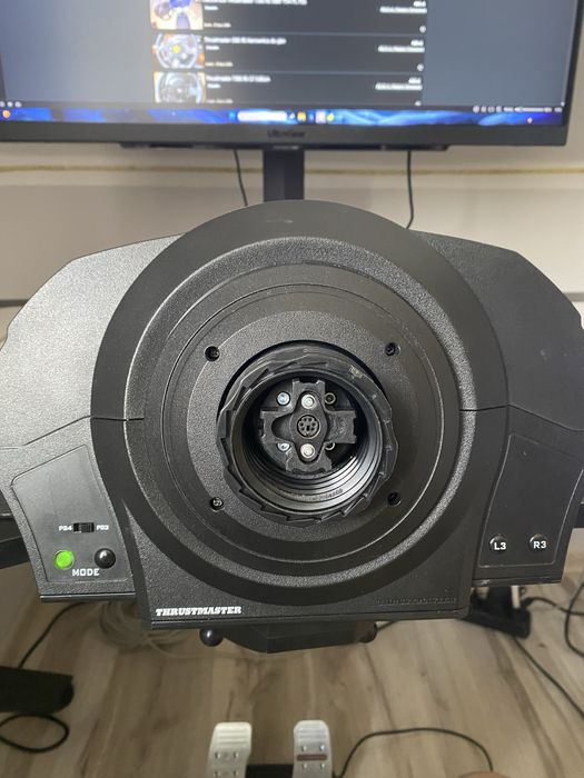 Thrustmaster t300 z pedałami SPRAWNY