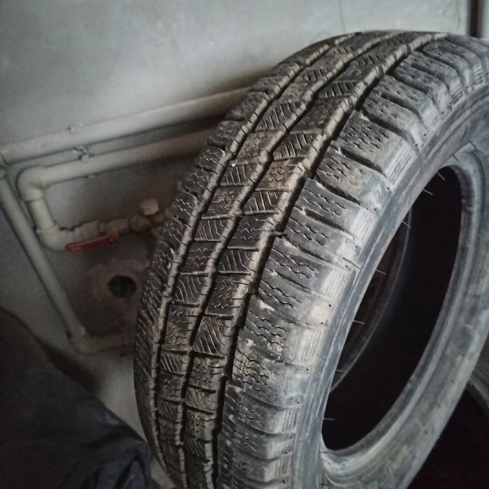 Зимові шини Нові Targum 215/65/r16 98Q