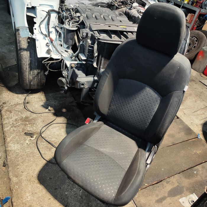 Mitsubishi ASX fotel lewy przód kierowcy