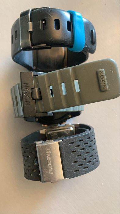 3 relogios NIXON