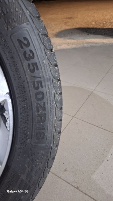 Opony letnie 235/50/18 23rok