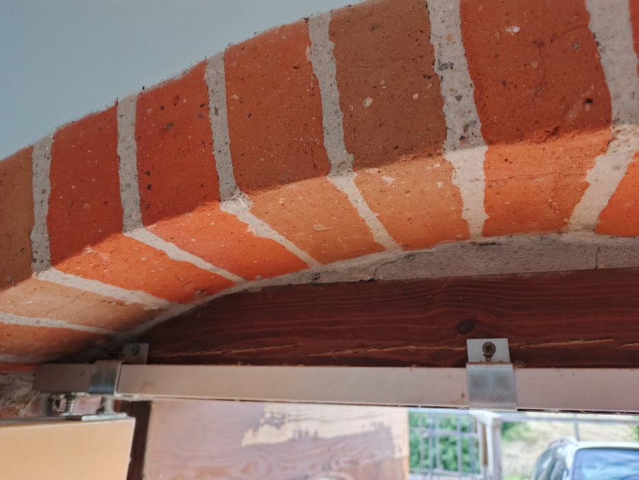 Drzwi łamane suwane