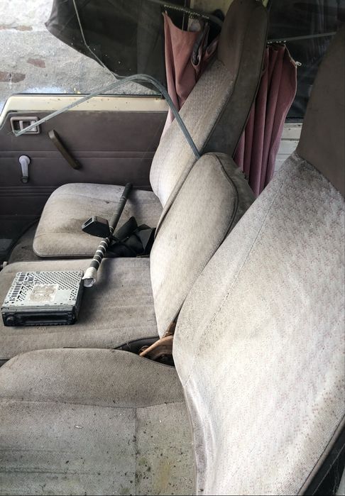 Nissan Urvan e23