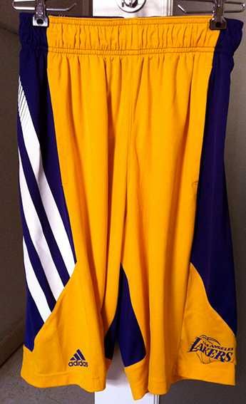 Calçado e Calções Adidas para Basketball LA Lakers