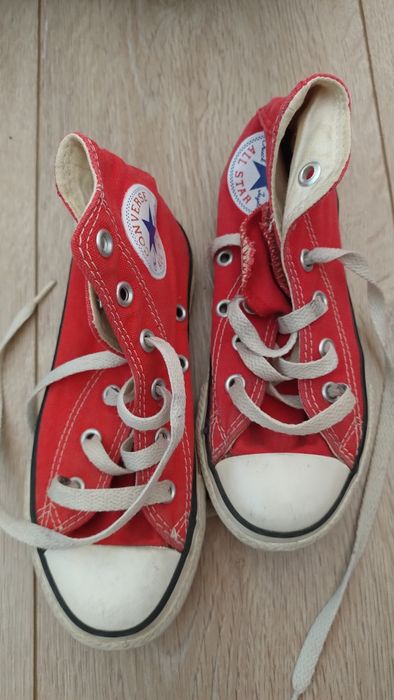 Trampki Converse czerwone, r. 28