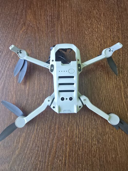dji mini 2 części po rozbiciu