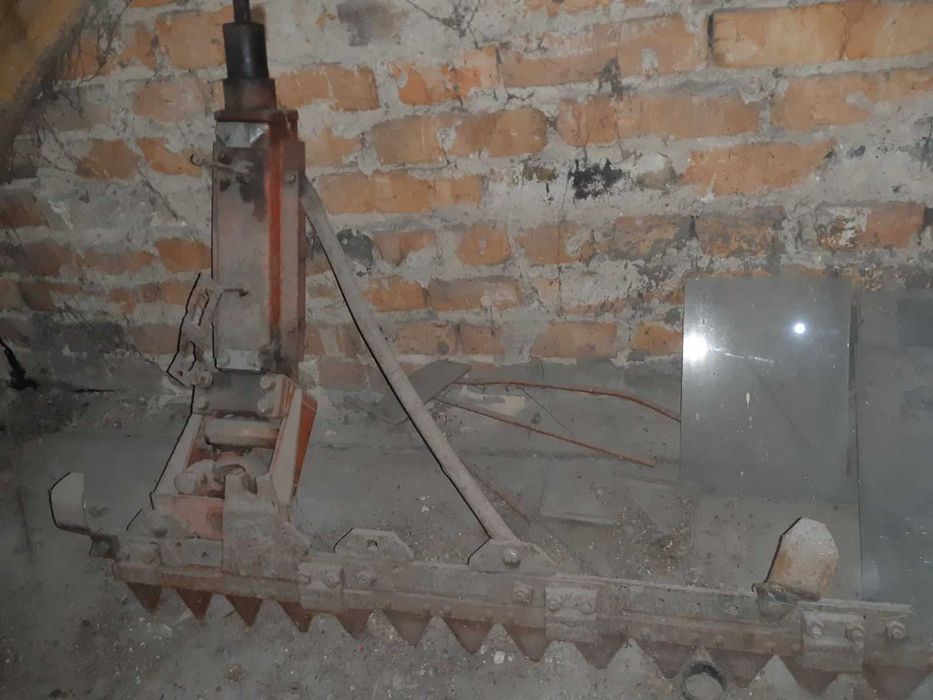 продам мотоблок  МТЗ 12