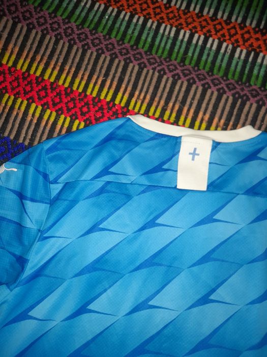 T-shirt futebol  Puma  Olympique de Marseille edição especial 120 anos