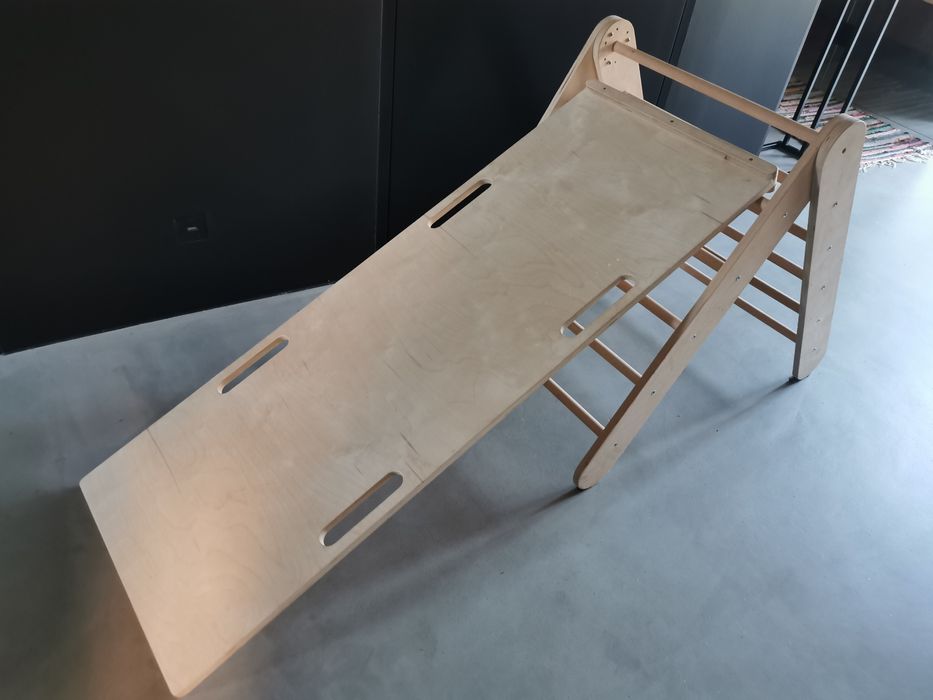 Drabinka wielofunkcyjna dla dzieci ze ścianką wspinaczkową i zjeżdżaln