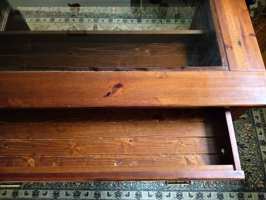 Stół kawowy z litego drewna