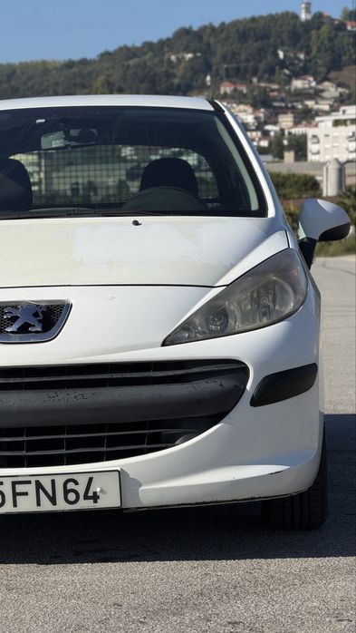 Peugeot 207 1.4 HDI foto 3