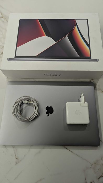MacBook Pro 16 Inch (2019) — i9 | 32 GB RAM | 500GB SSD