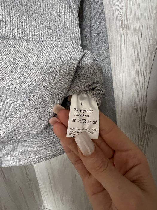 Продаю одяг недорого