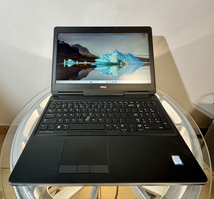 #7 Laptop Dell Precision 7510 I5 6GEN / 8 GB DDR4 / NVIDIA QUADRO M200M / 256 GB M.2 / NOWA BATERIA
