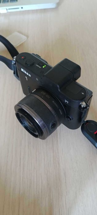 Nikon 1 V1 Camera64730292050819123