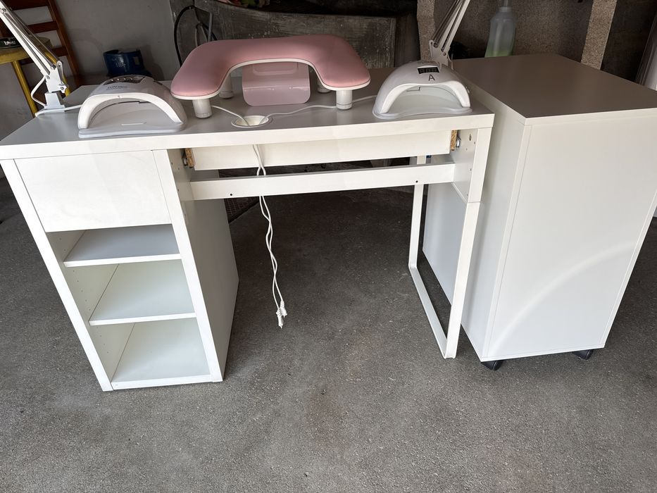 Vendo mesa de manicure