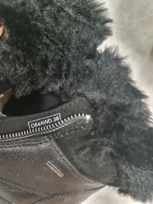 Зимові жіночі черевики GEOX 38 р.
