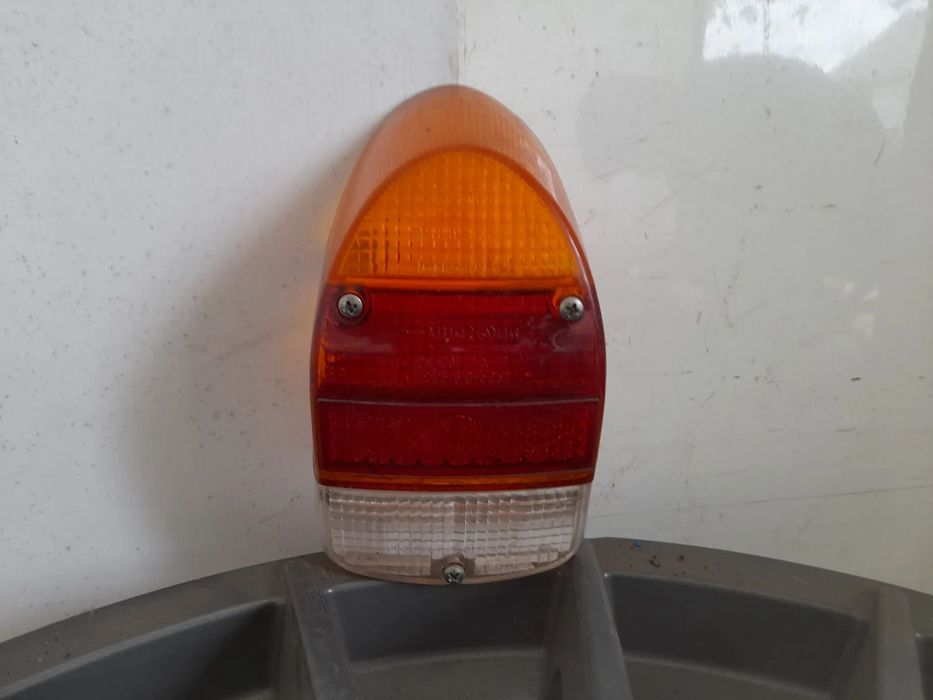 Klosz lampy tył Volkswagen Garbus Käfer Hella SRBBL365