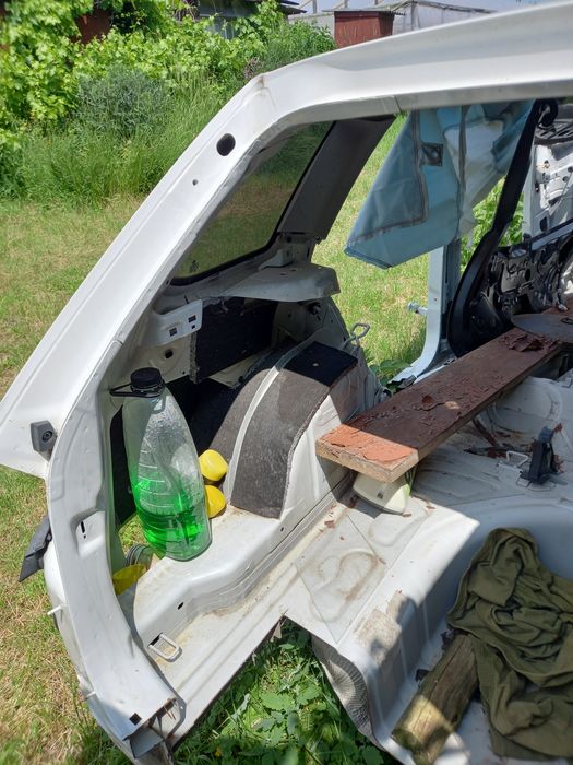 Задня ліва четверть, заднє ліве крило шкода фабія 3, разборка фабія 3