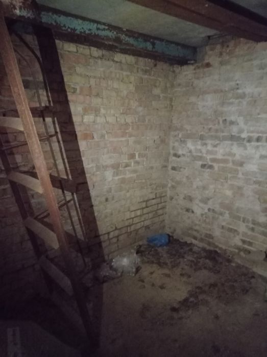 Капитальный гараж, кооператив " Локомотив", ул.Деповская