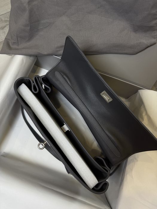 Продам сумку balenciaga rodeo medium