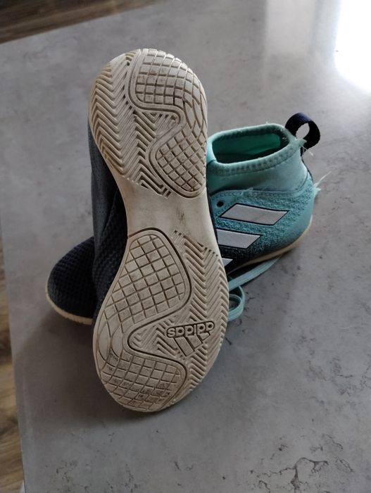 Sprzedam buciki sportowe