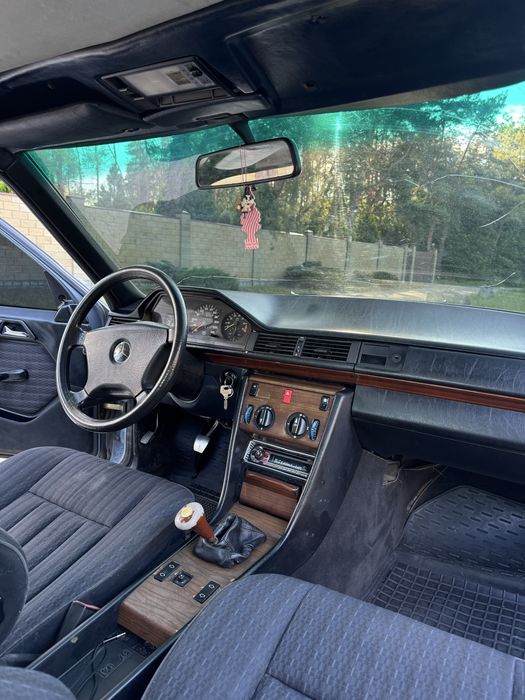 Mercedes-Benz E-Class 1988 VIN WDB1240231A736580 фото оголошення 5 з 15
