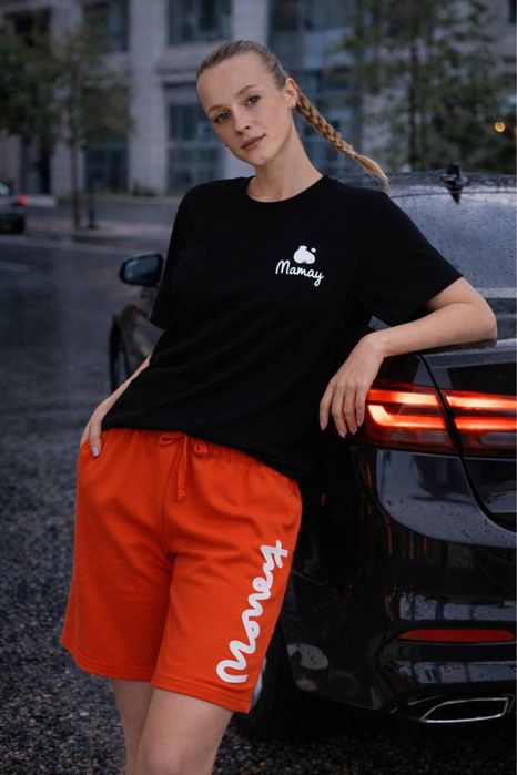 Жіночій комплект Money оригінал чорна футболка червоні шорти Женской комплект Money оригинал чёрная футболка красные шорты, все рпщмеры