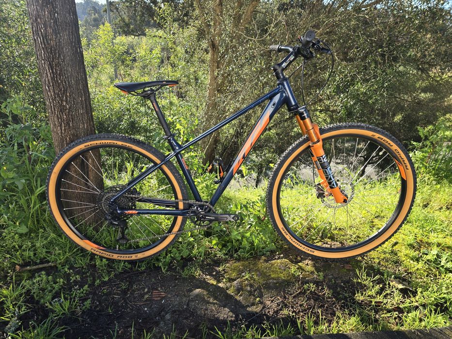 Ktm 29 m semi nova 12x1v suspensao a ar