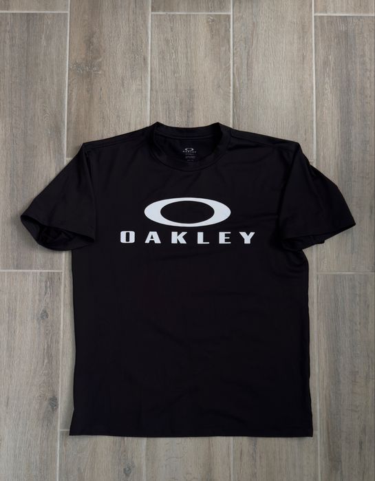 Футболка Oakley