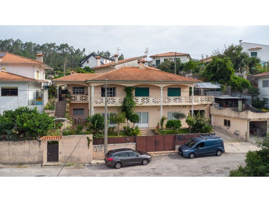 Moradia T3 em Arnoso Santa Maria