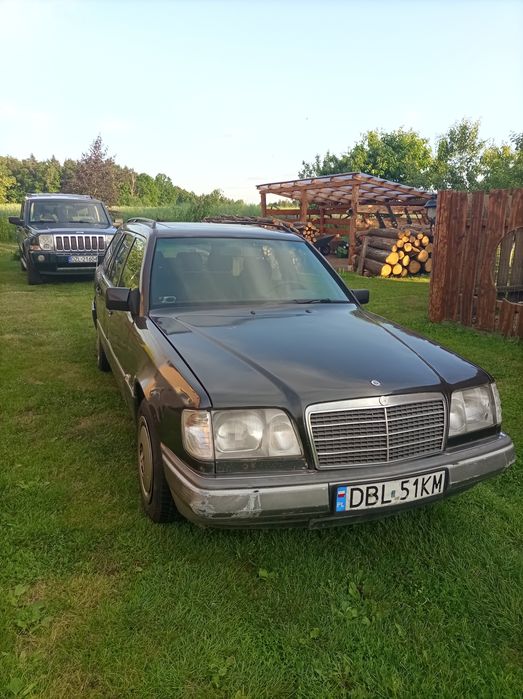 Mercedes W 124 300d