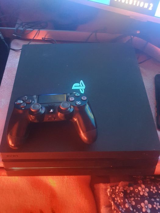 Продам PS 4 1 Tb