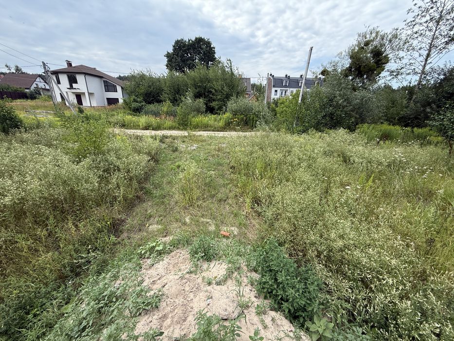 Земельна ділянка в Ірпені, на ділянці є 220В