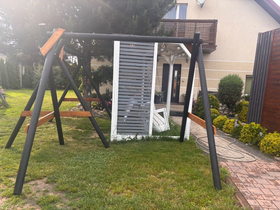 Stelaż na huśtawki, plac zabaw