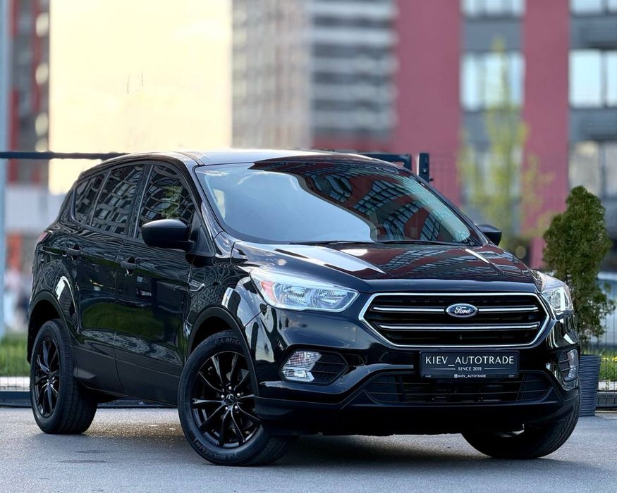 Продам власну машину Ford Escape
