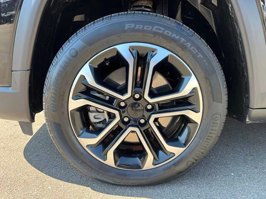 Jeep Compass      2023