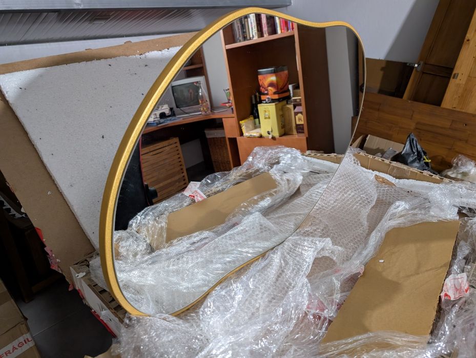 Espelho novo ainda na embalagem