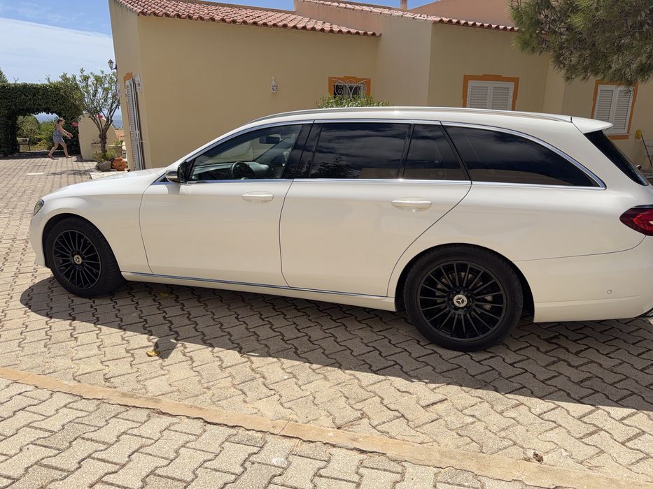 Mercedes E 220 carrinha 194cv caixa 9