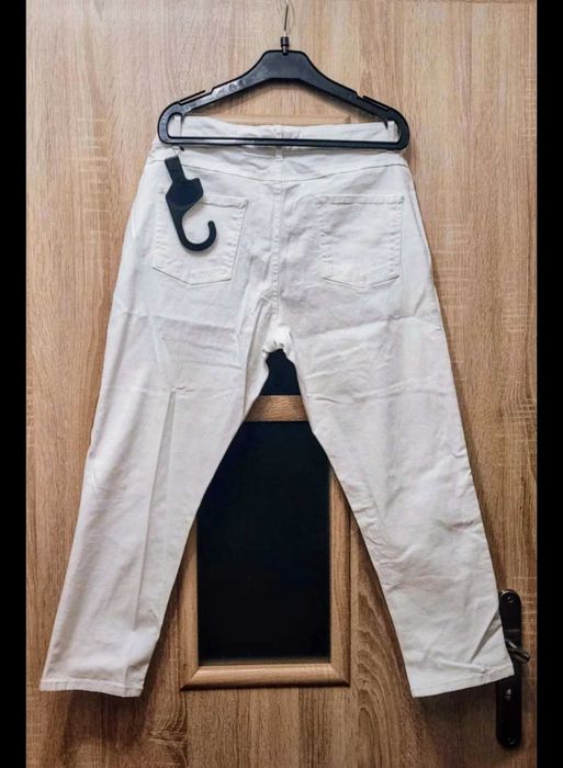 Spodnie rybaczki jeansy 3/4 nowe Basic casual proste klasyczne białe