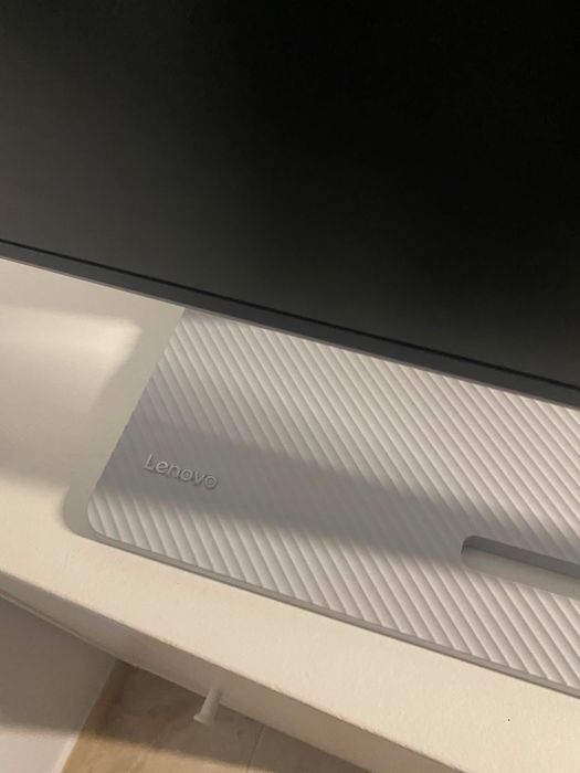 Monitor Lenovo L27i