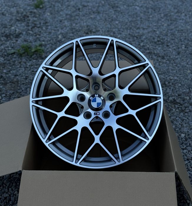 Нові диски R18 5x120 BMW 666M стиль F01 F12 F10 E60 F32 F33 F30 F31 F82