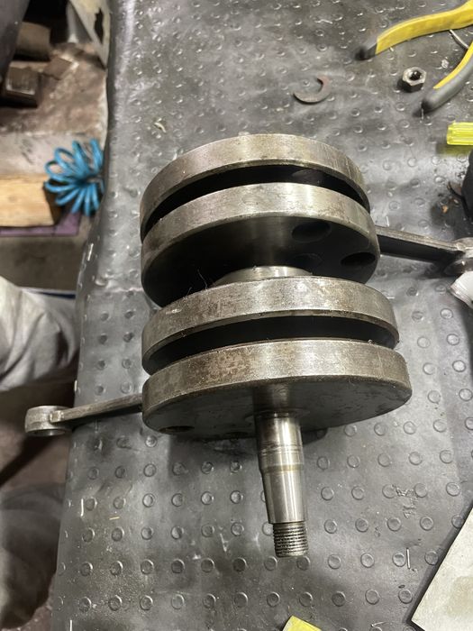 Колінвал 634 6 вольт