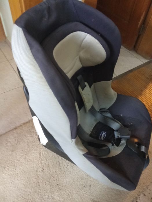 Cadeira Auto 9-18Kg  da Chicco  em bom estado